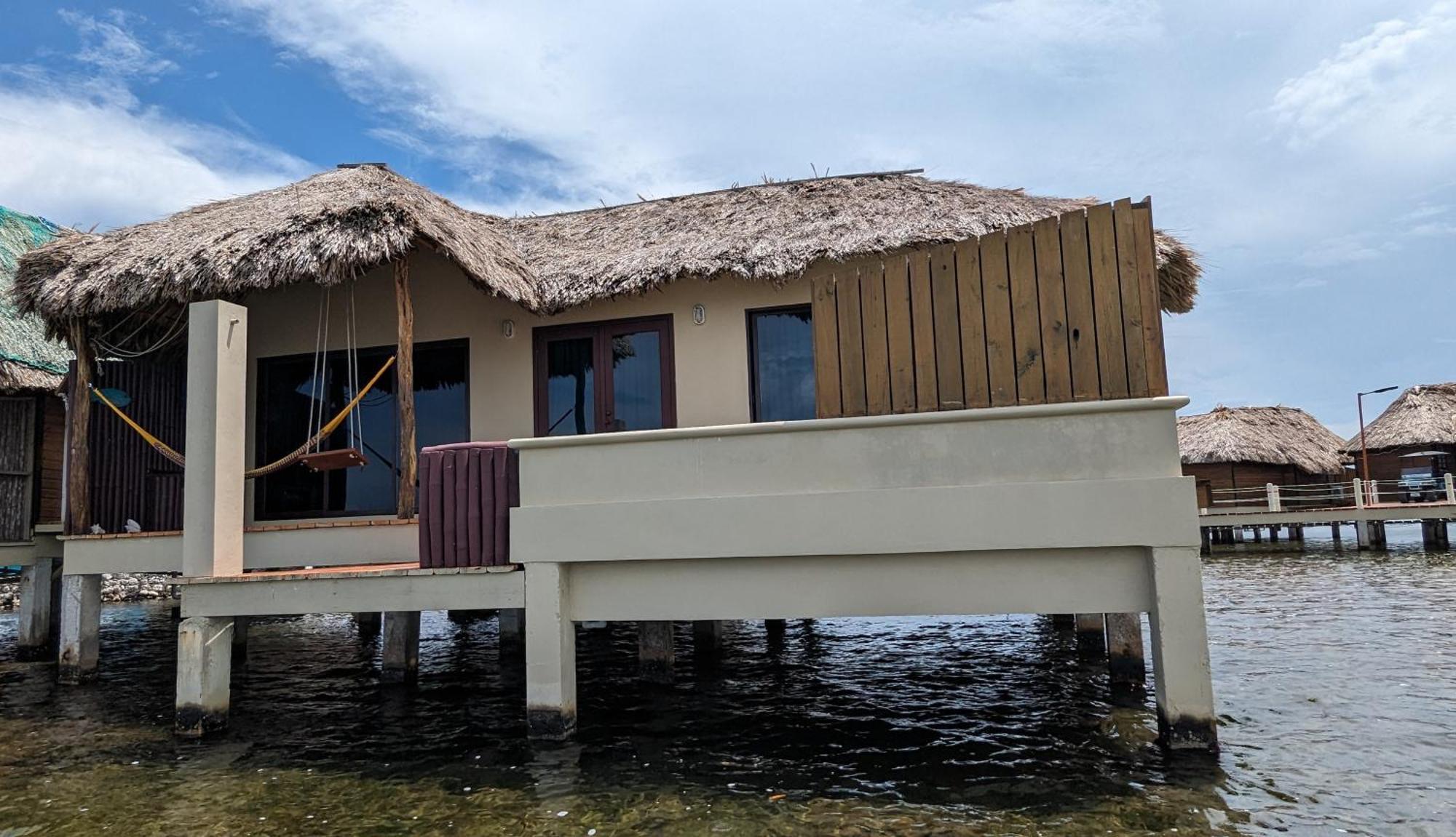 Lina Point Belize Overwater Resort Сан-Педро Экстерьер фото